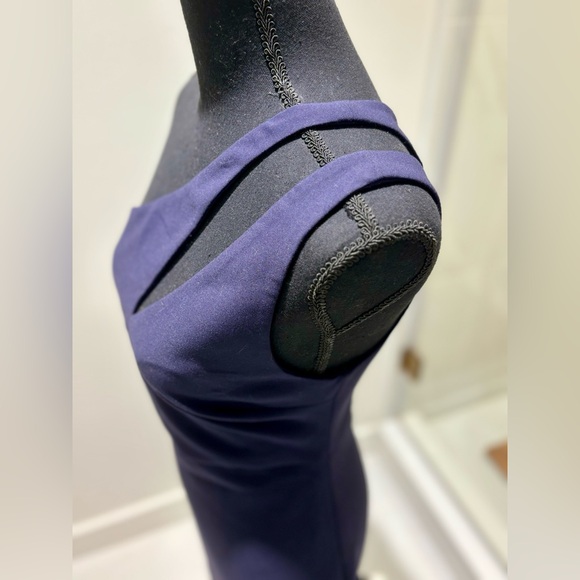 Likley navy gown - Picture 6 of 9